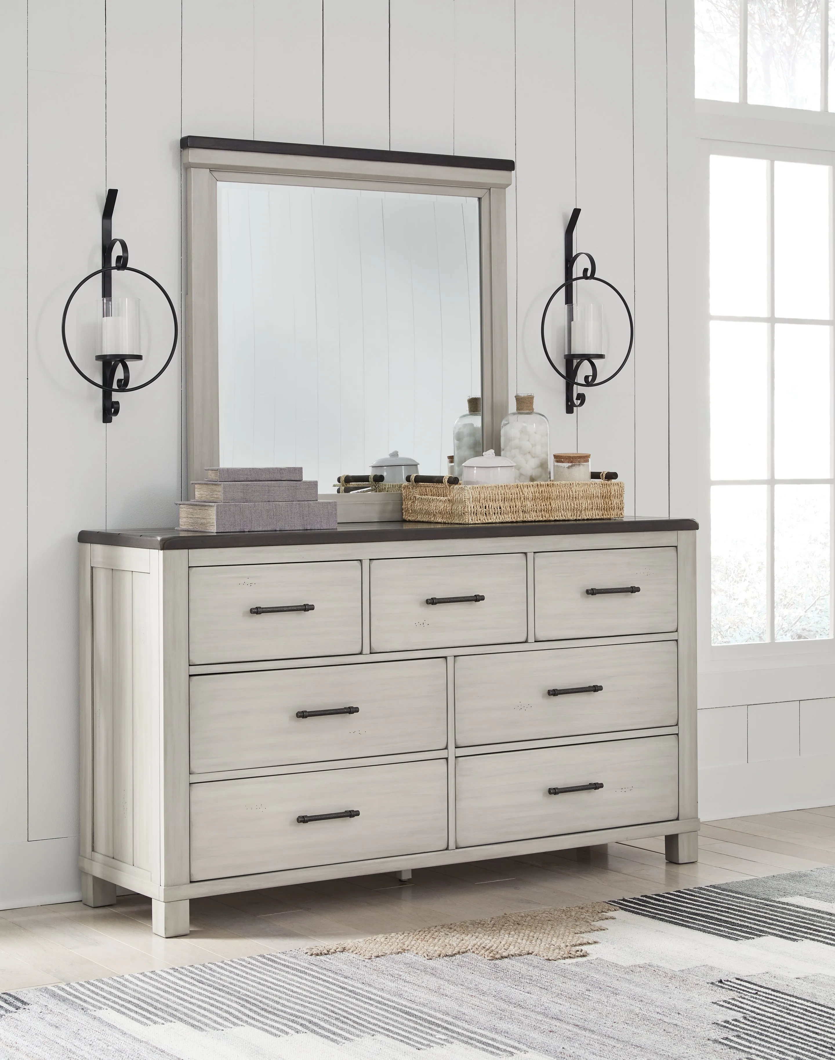 Darborn Queen Panel Bed with Mirrored Dresser in Gray/Brown