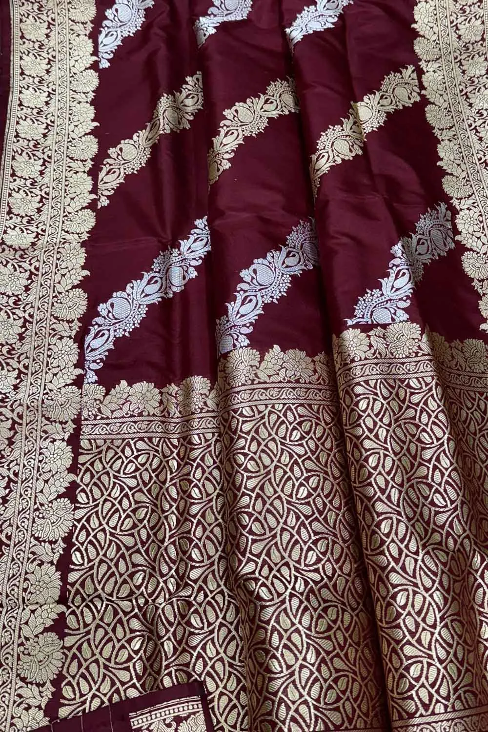Elegant Maroon Banarasi Silk Saree: Handloom Katan Silk