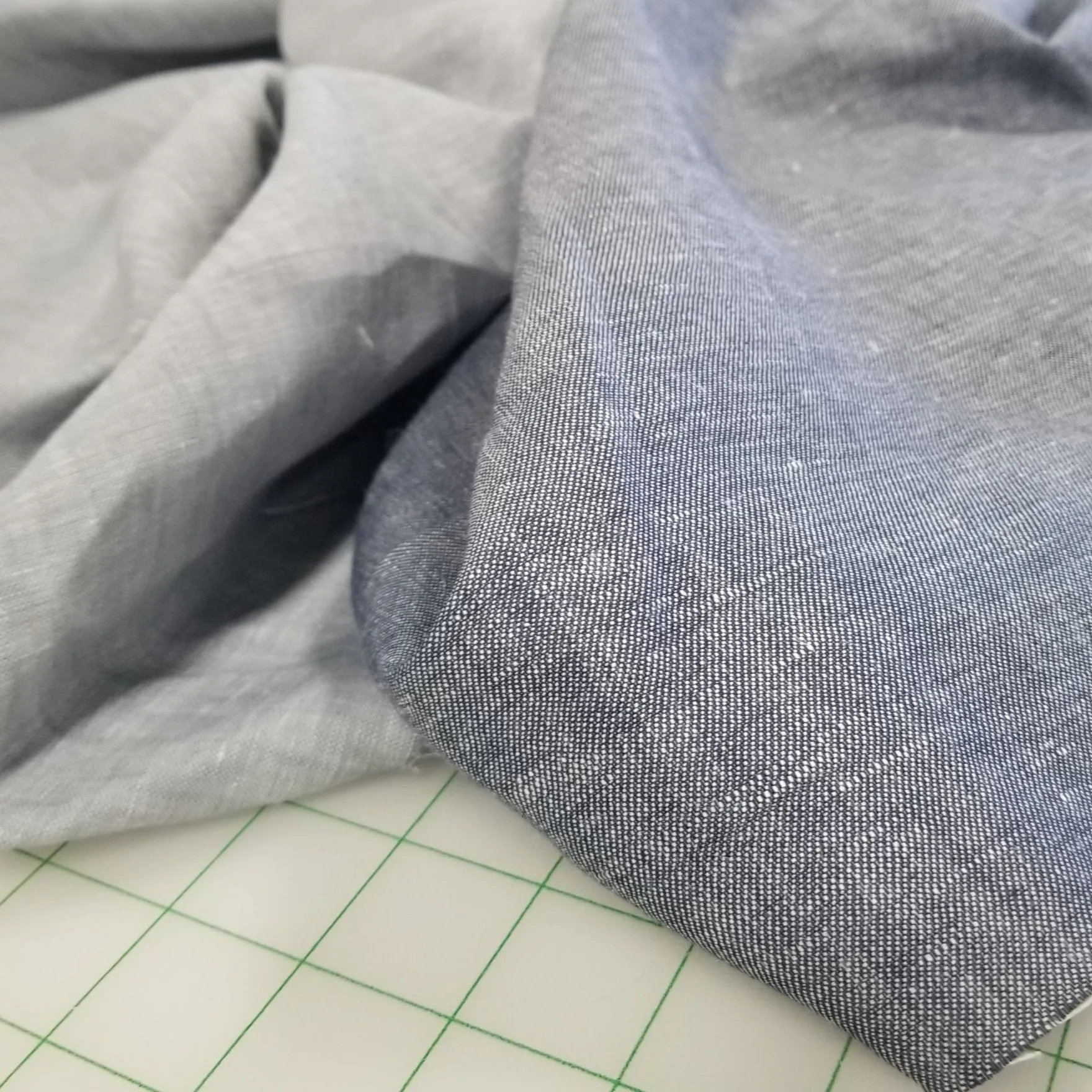 End of Bolt: 2.5 yards of Designer European Deadstock 100% Linen Chambray Light Gray  Shirting Woven- remnant