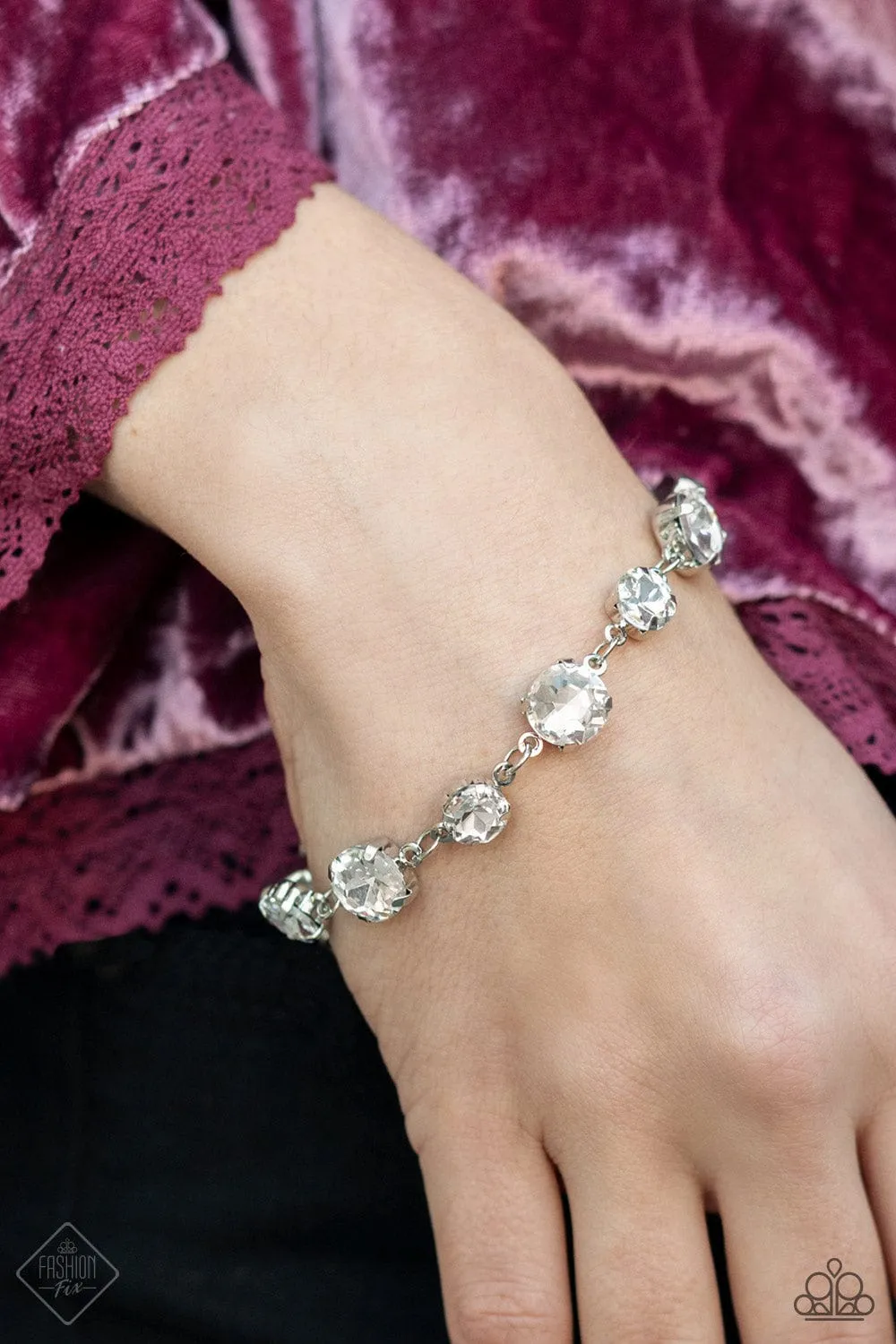 Hands off the crown Rhinestone Set