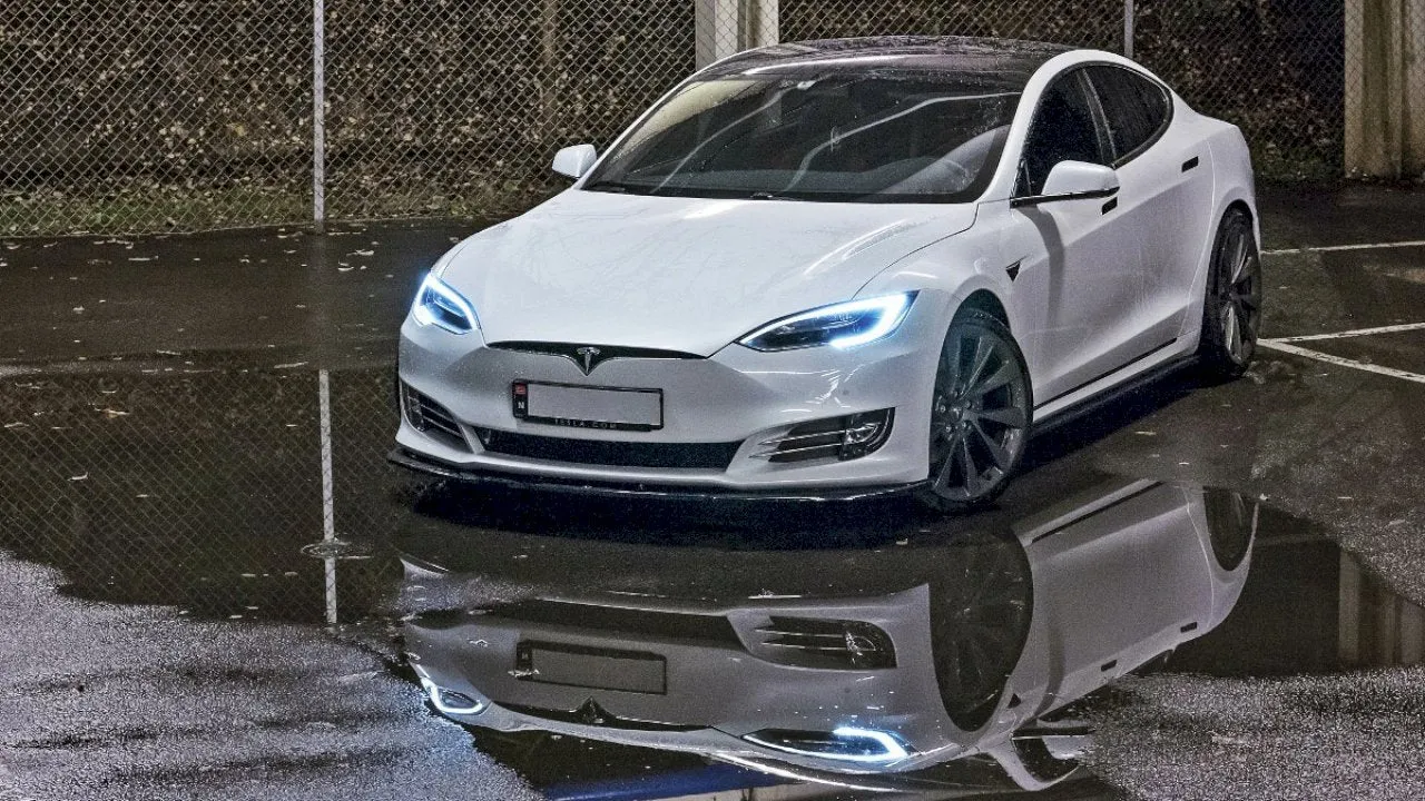 Maxton Design - SIDE SKIRTS DIFFUSERS TESLA MODEL S FACELIFT (2016-)