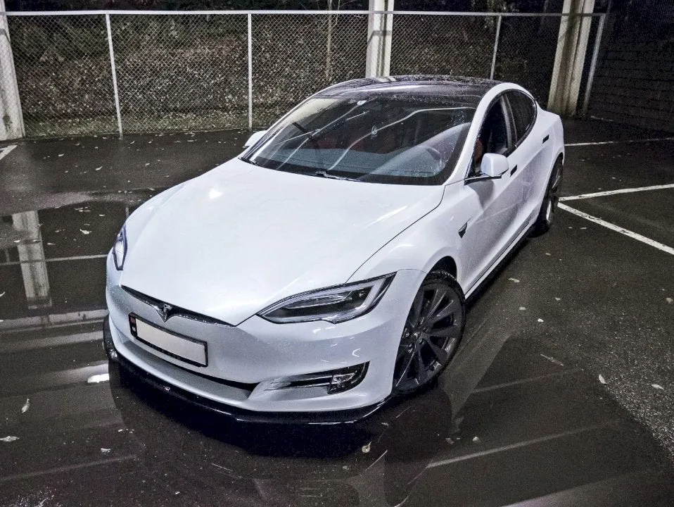 Maxton Design - SIDE SKIRTS DIFFUSERS TESLA MODEL S FACELIFT (2016-)