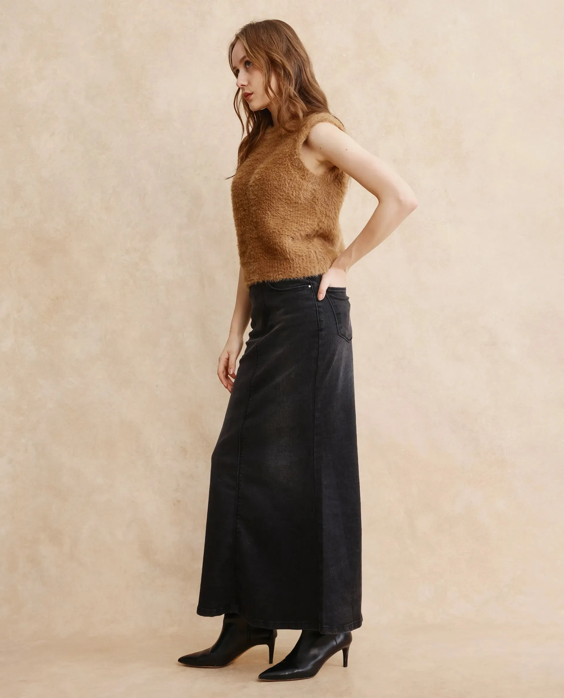 Rareism Women Stinger Black Cotton Polyester Fabric Regular Fit Plain Skirt