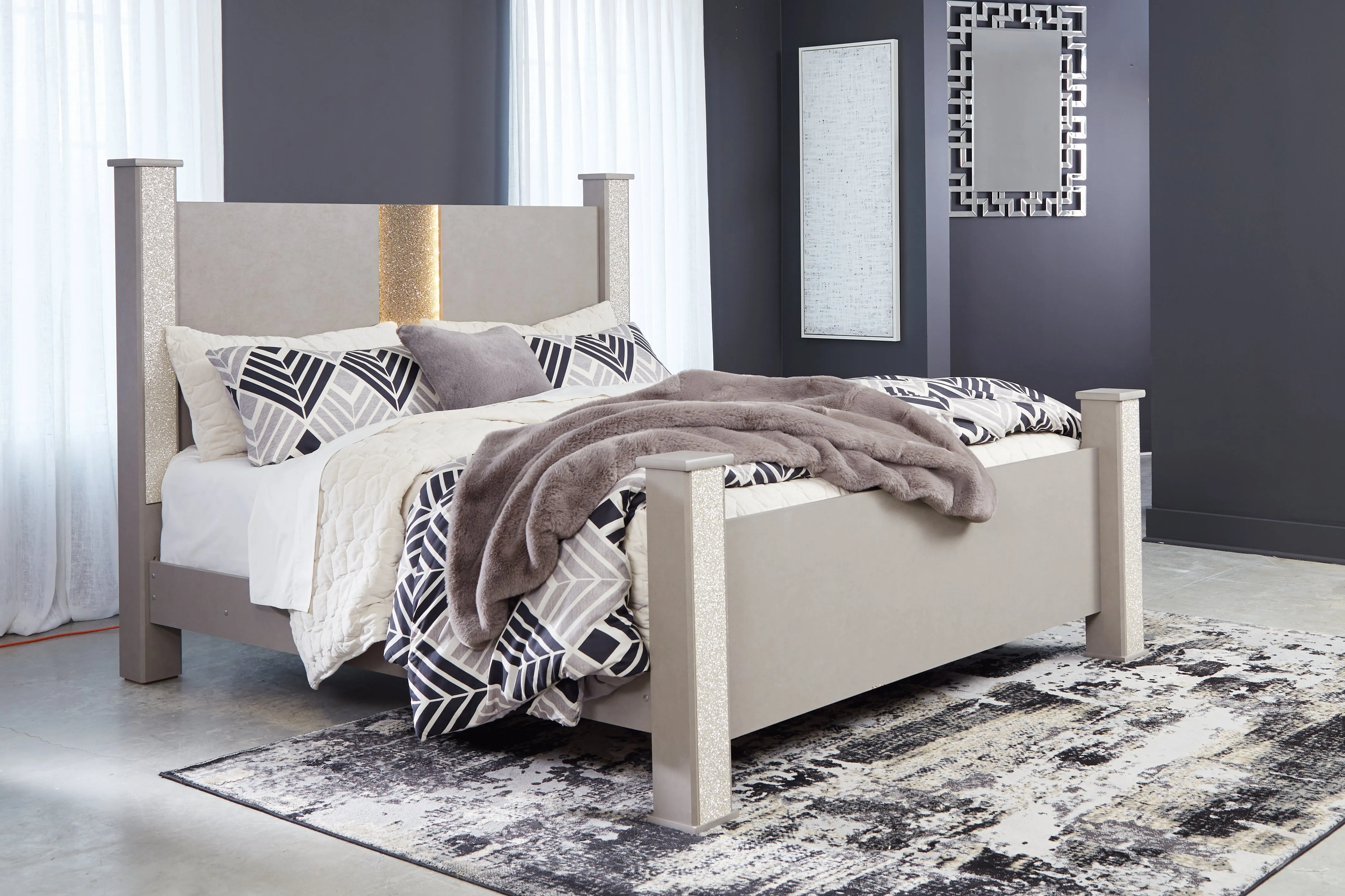 Surancha King Poster Bed with Mirrored Dresser in Gray